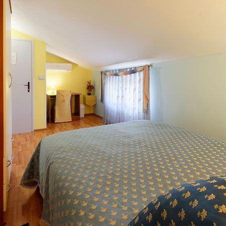 Holiday Home Nevena By Rent Istria Buje Pokoj fotografie