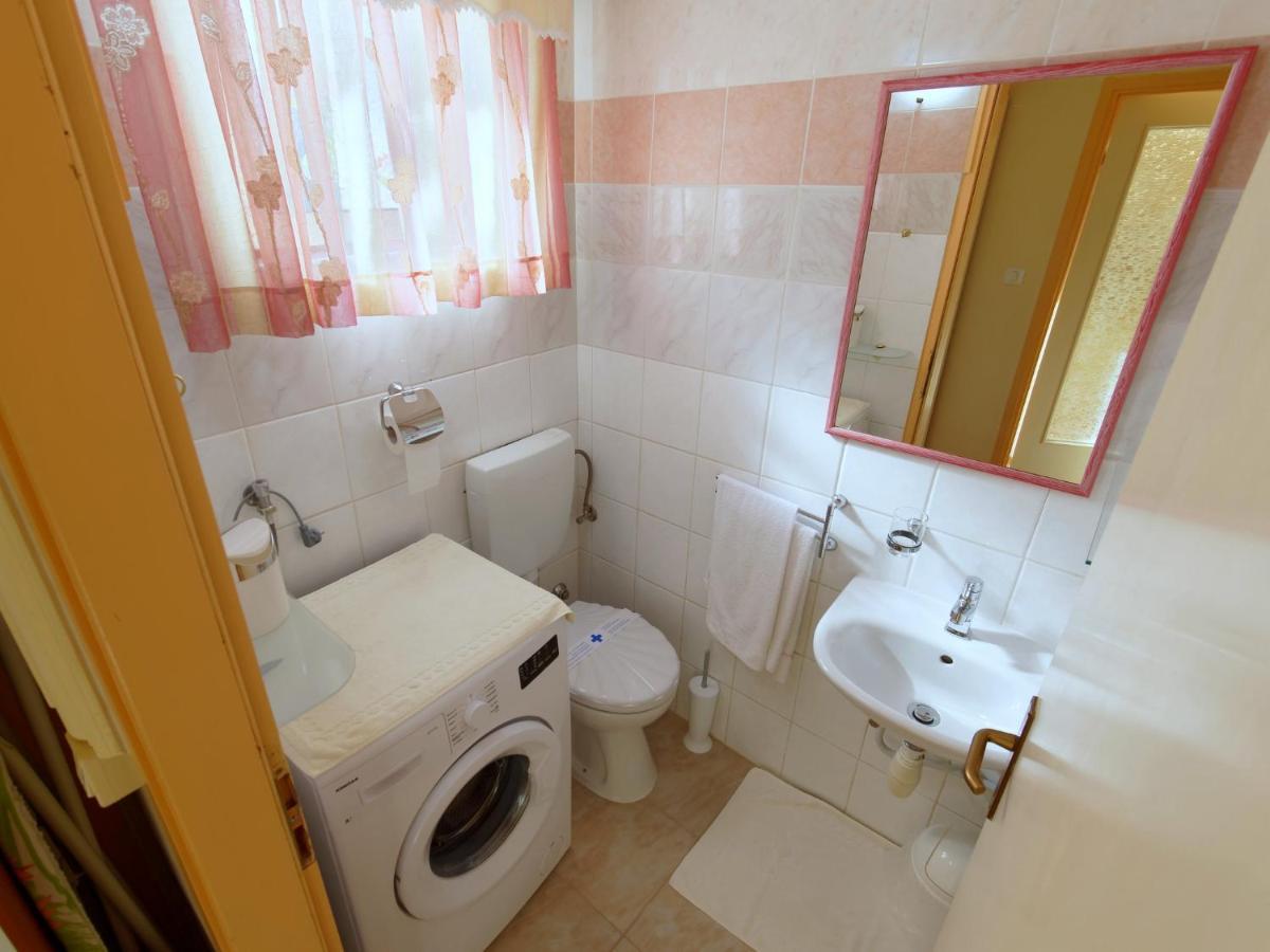 Holiday Home Nevena By Rent Istria Buje Exteriér fotografie