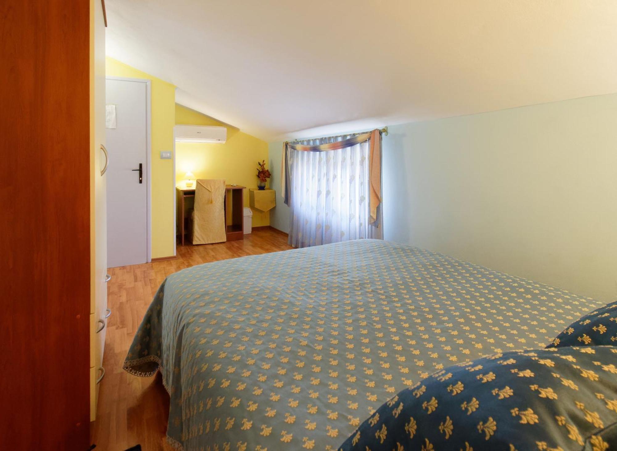 Holiday Home Nevena By Rent Istria Buje Pokoj fotografie